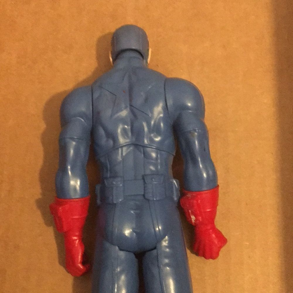 Captain America - Picture 5 of 10